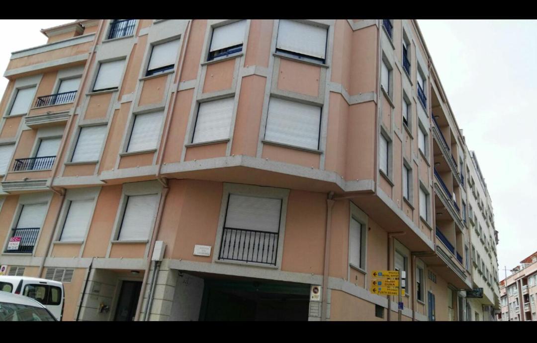 Aticos Con Terraza Vistas Urbanos 100 Playa Appartement Sanxenxo